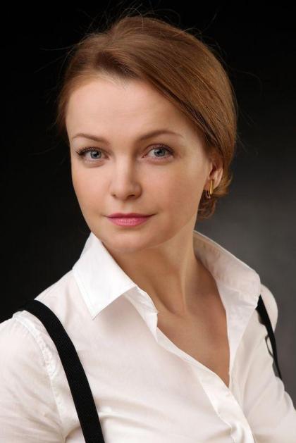 Елена Ларина