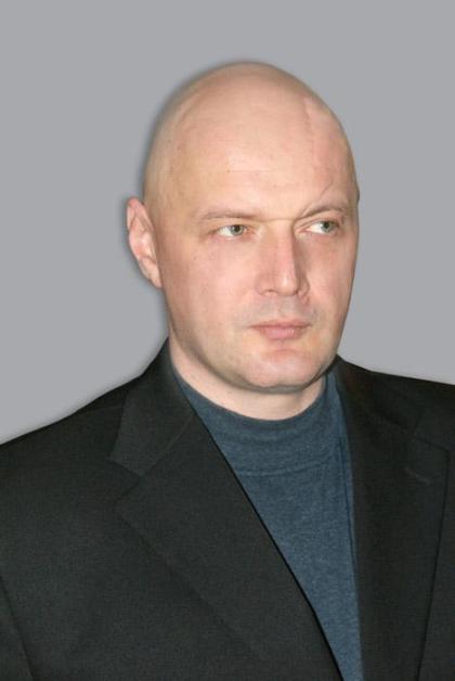 Дмитрий Артаев